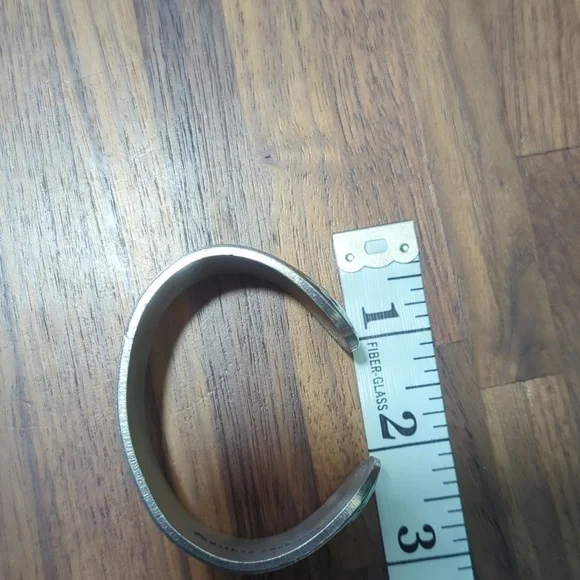 Salisbury pewter cuff bracelet October flowers cosmos silver tone - Picture 5 of 9